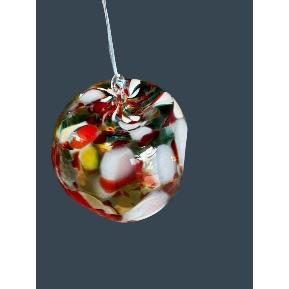 Hand Blown Art Glass Apple Ornament Hot Glass 2015 Bruised Apple Design 4" - Picture 2 of 9